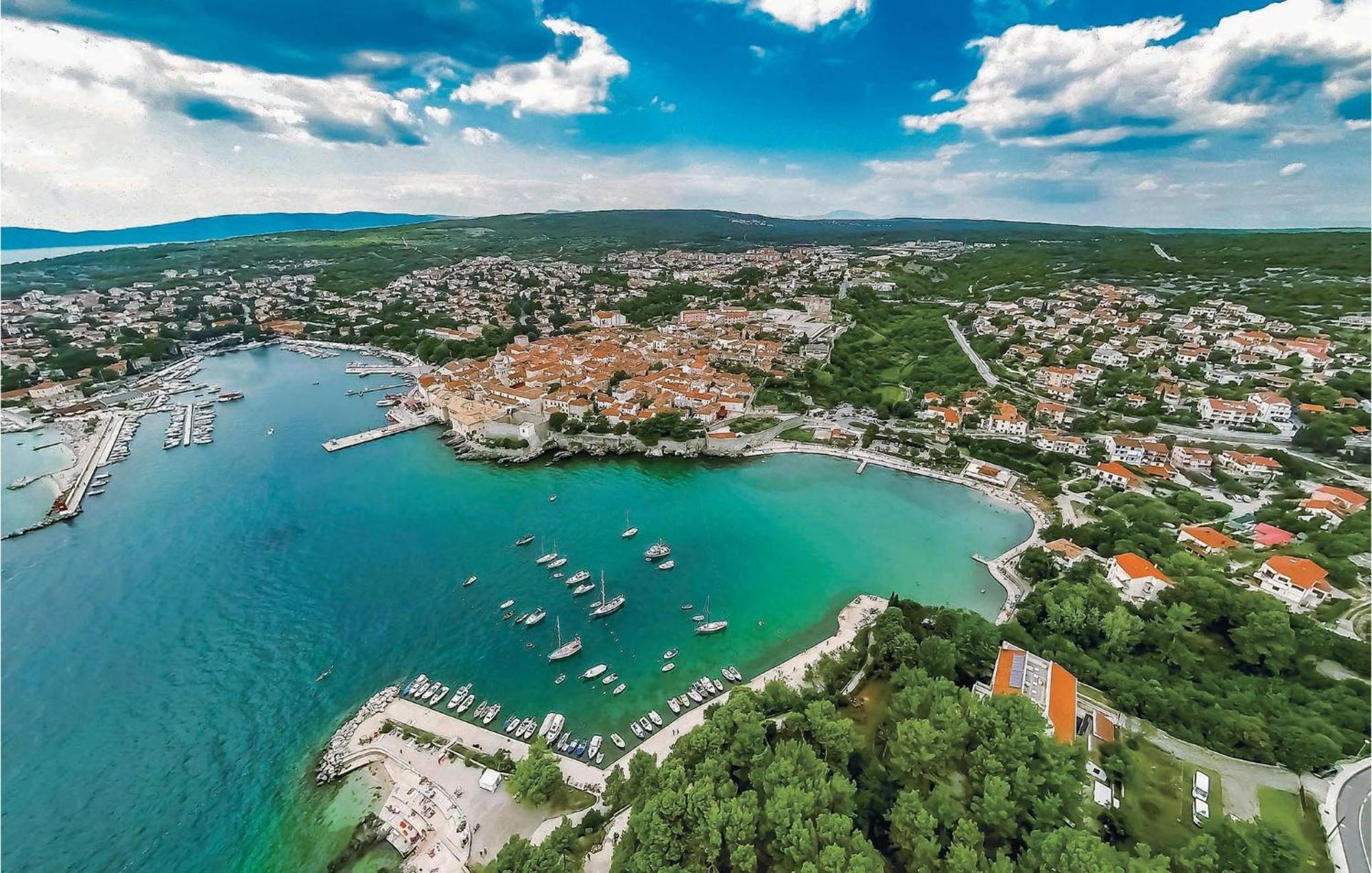 Gorgeous Apartment In Cizici With House Sea View Екстериор снимка