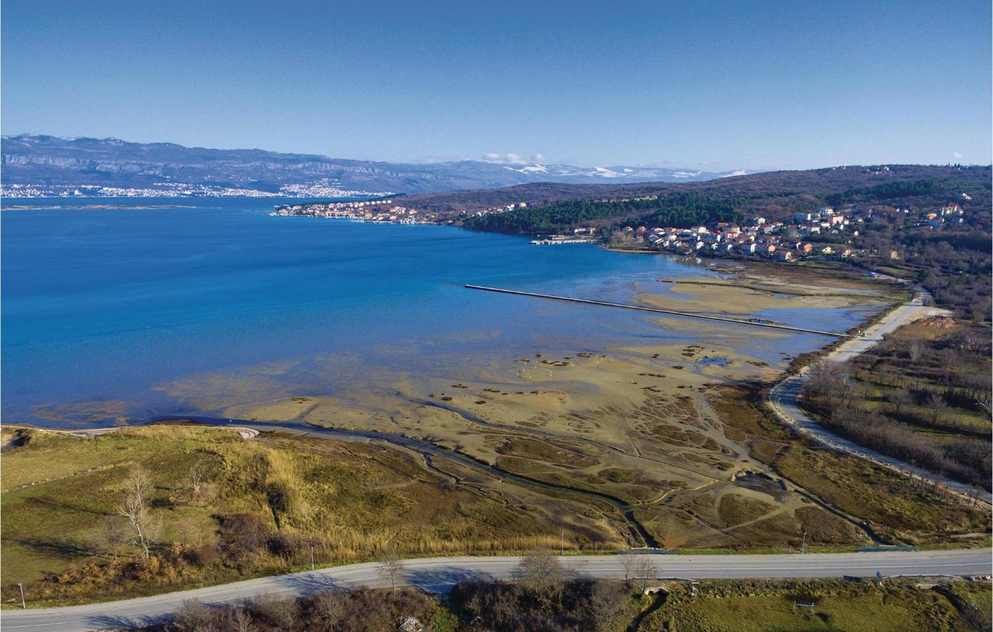 Gorgeous Apartment In Cizici With House Sea View Екстериор снимка