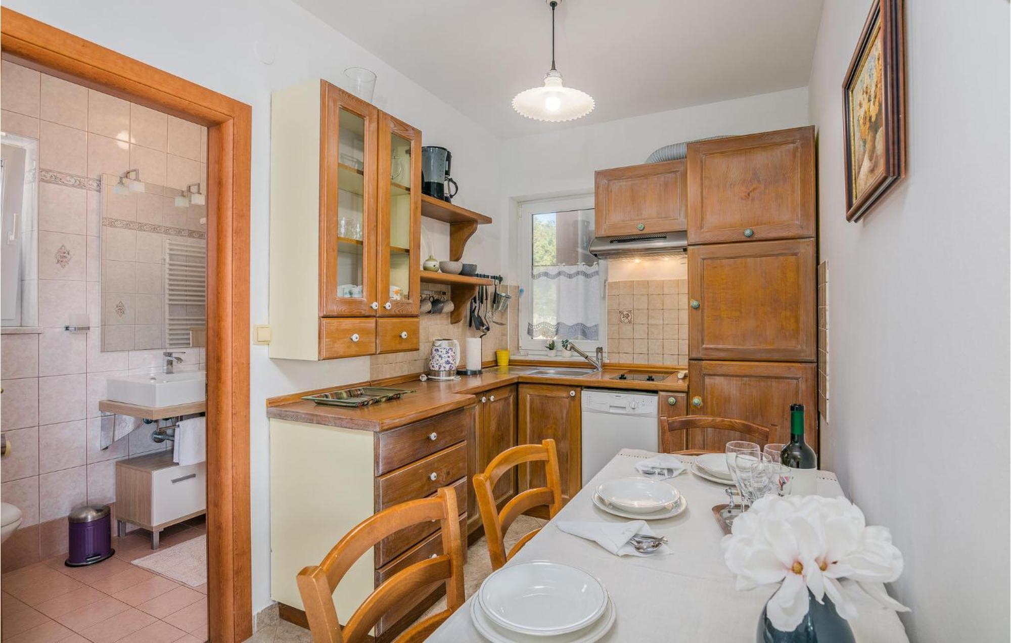 Gorgeous Apartment In Cizici With House Sea View Екстериор снимка