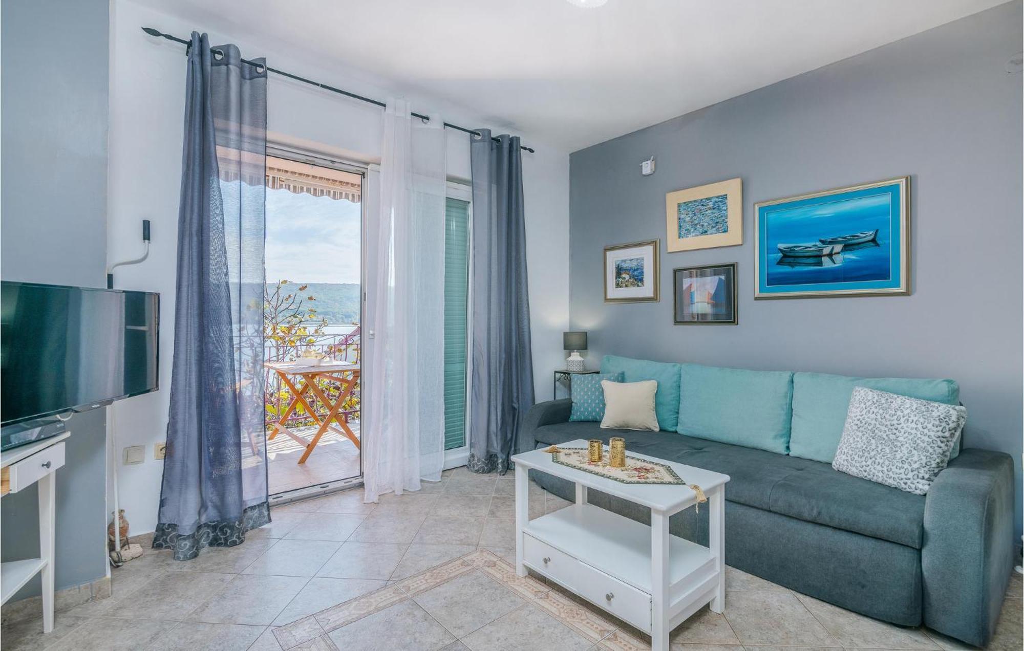 Gorgeous Apartment In Cizici With House Sea View Екстериор снимка