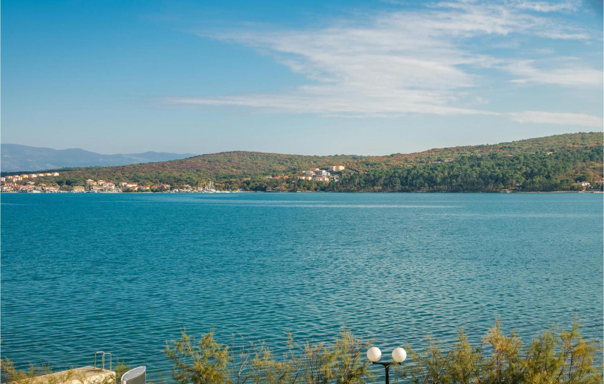 Gorgeous Apartment In Cizici With House Sea View Екстериор снимка